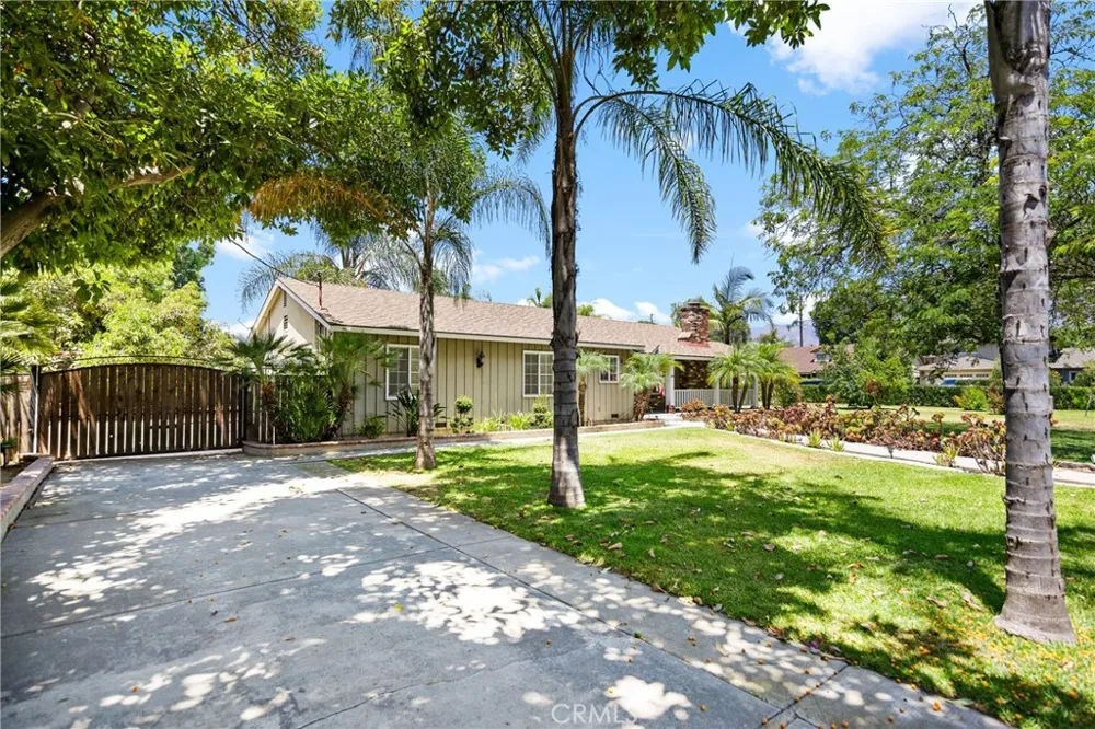 1691 S Santa Anita Arcadia, CA 91006