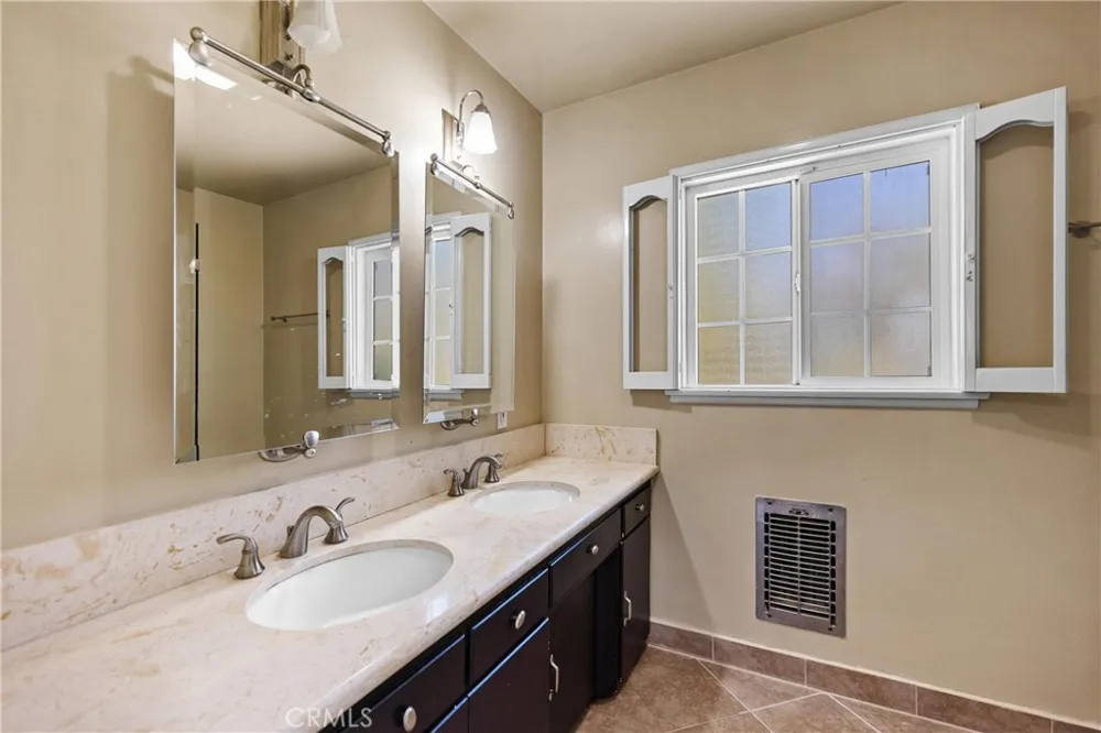 1691 S Santa Anita Arcadia, CA 91006