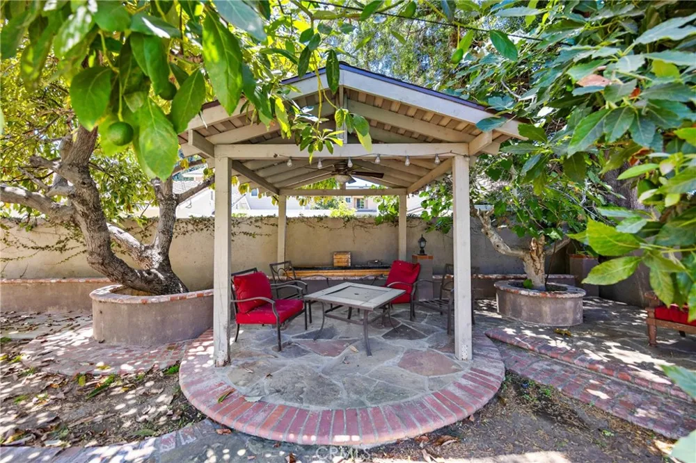 1691 S Santa Anita Arcadia, CA 91006