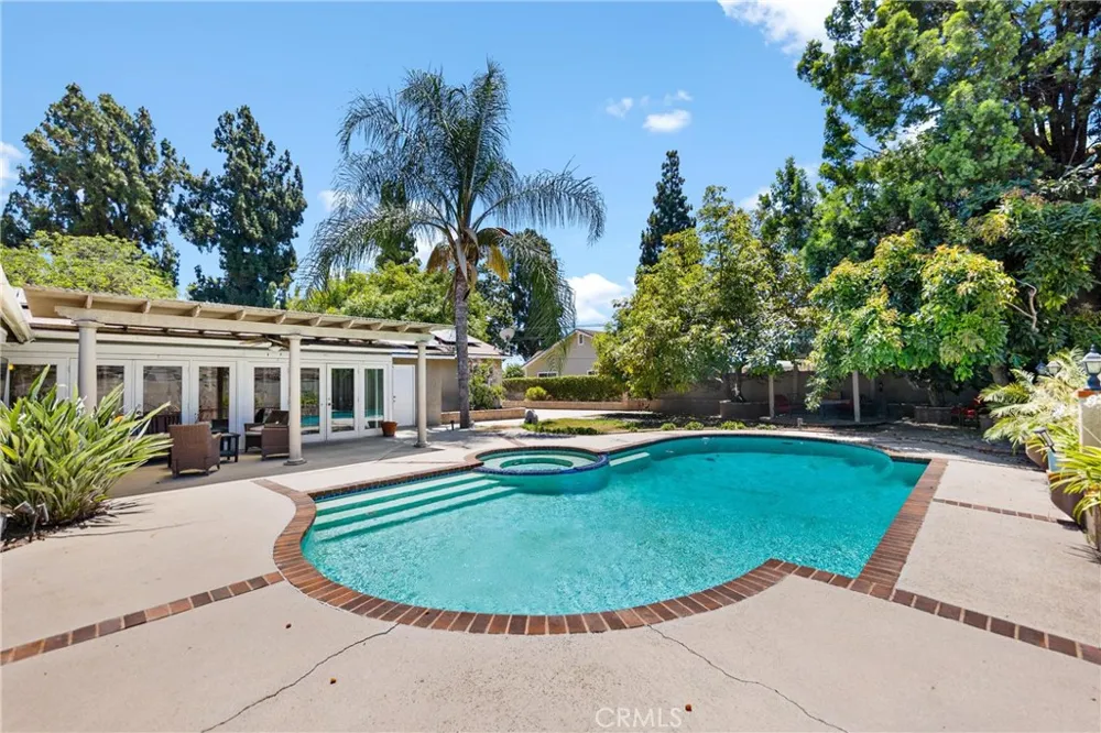 1691 S Santa Anita Arcadia, CA 91006