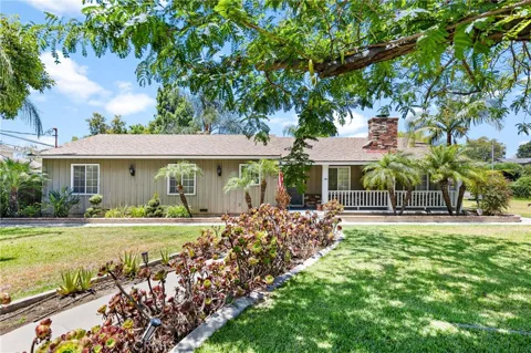 1691 S Santa Anita