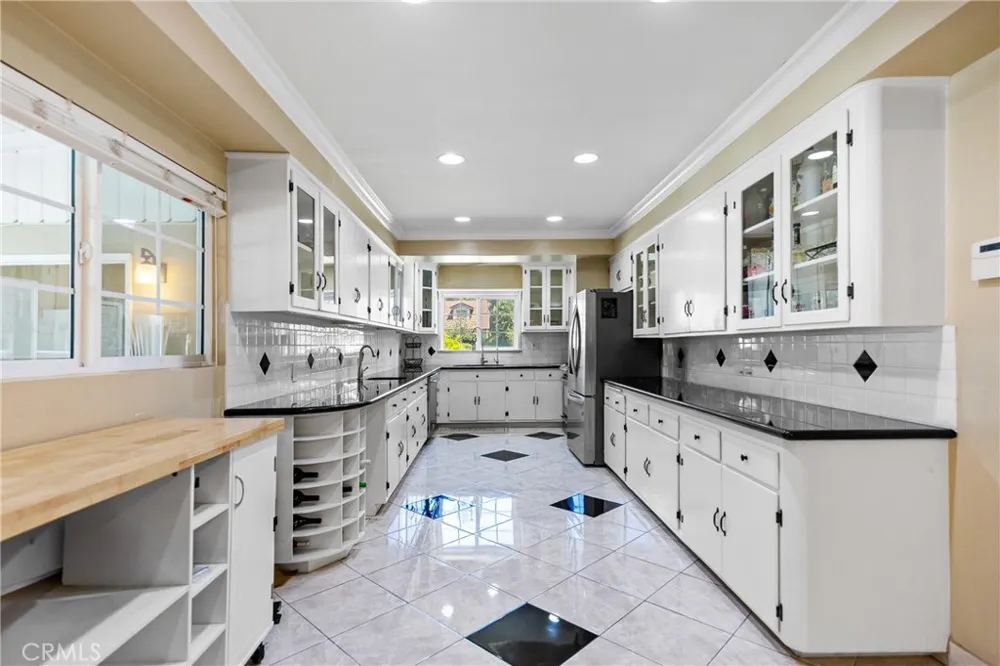 1691 S Santa Anita Arcadia, CA 91006