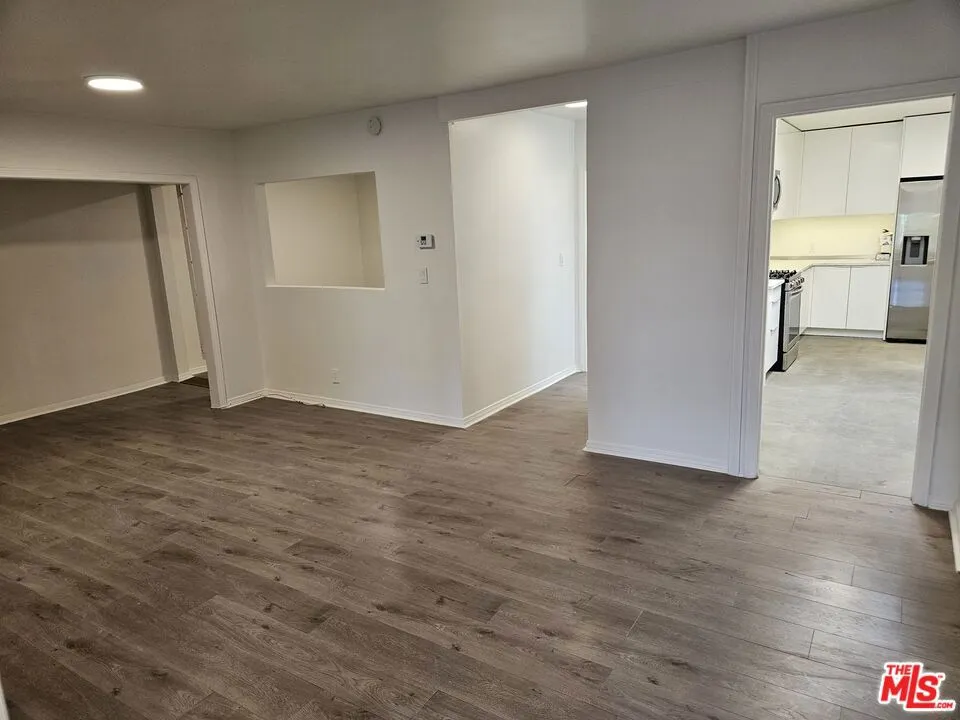 4531 VAN NUYS Sherman Oaks, CA 91403