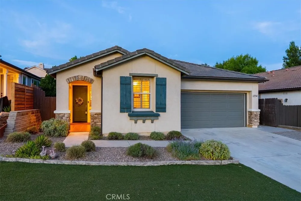 1754 Brahma Paso Robles, CA 93446