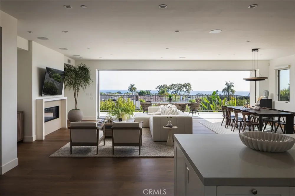 448 Serra Drive Corona del Mar, CA 92625