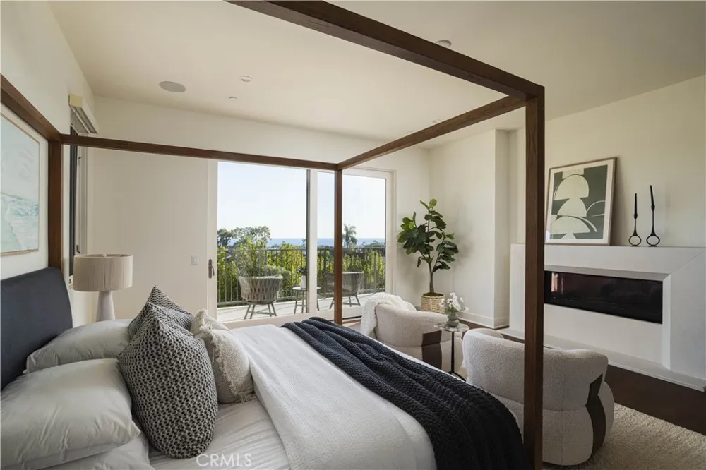 448 Serra Drive Corona del Mar, CA 92625