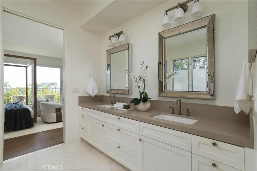 448 Serra Drive Corona del Mar, CA 92625