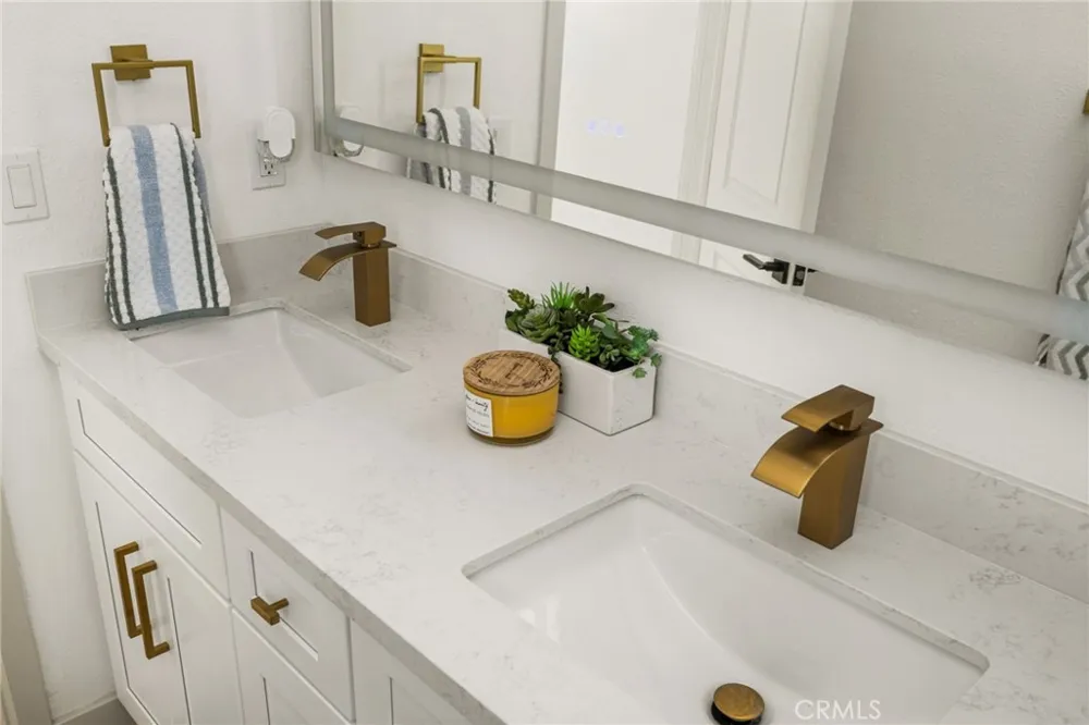 326 S Clementine Anaheim, CA 92805