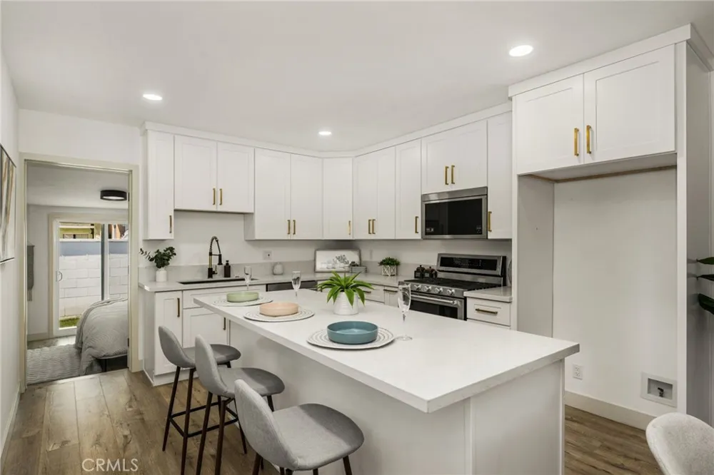 326 S Clementine Anaheim, CA 92805