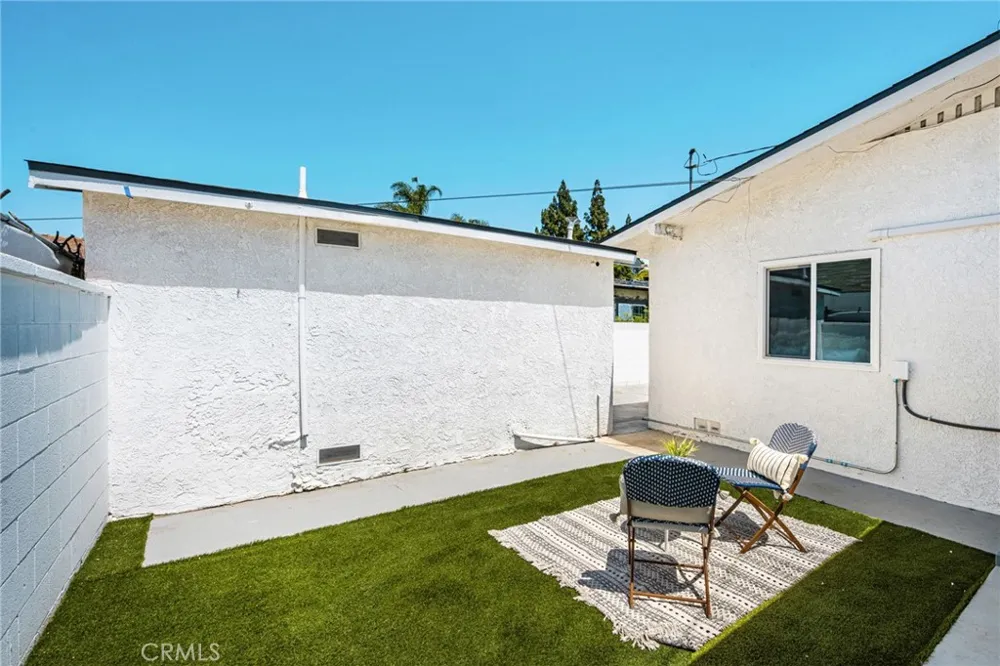 326 S Clementine Anaheim, CA 92805