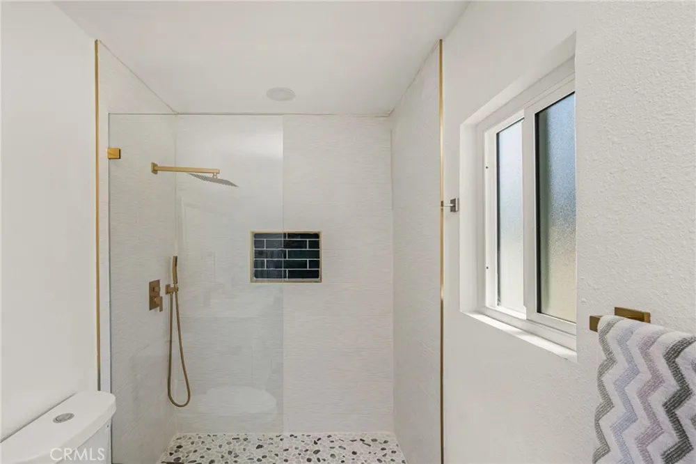 326 S Clementine Anaheim, CA 92805