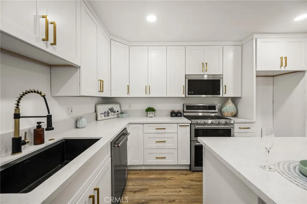 326 S Clementine Anaheim, CA 92805
