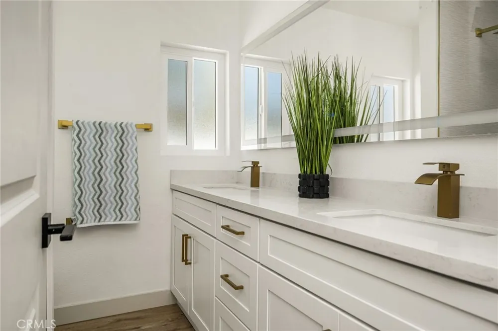 326 S Clementine Anaheim, CA 92805
