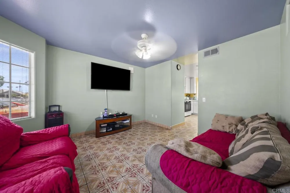 5542 Sun Lane Bell Gardens, CA 90201