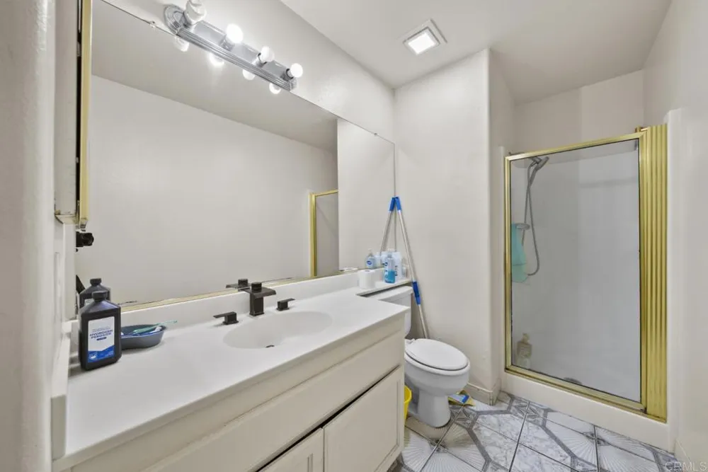 5542 Sun Lane Bell Gardens, CA 90201