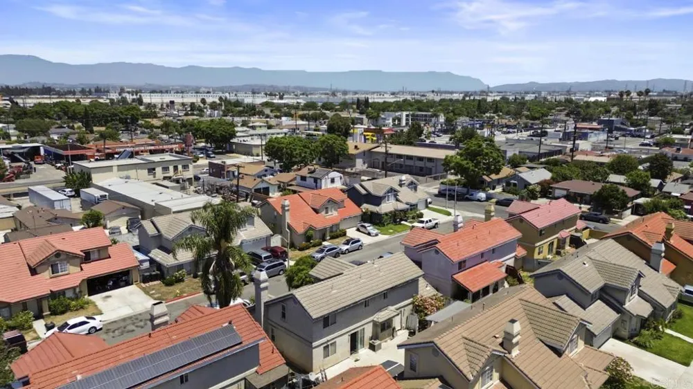 5542 Sun Lane Bell Gardens, CA 90201
