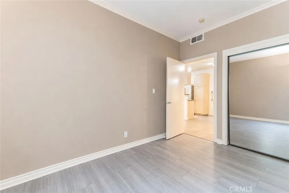 300 El Molino Avenue #117 Pasadena, CA 91101