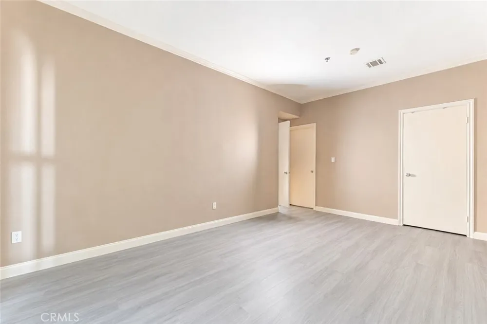 300 El Molino Avenue #117 Pasadena, CA 91101