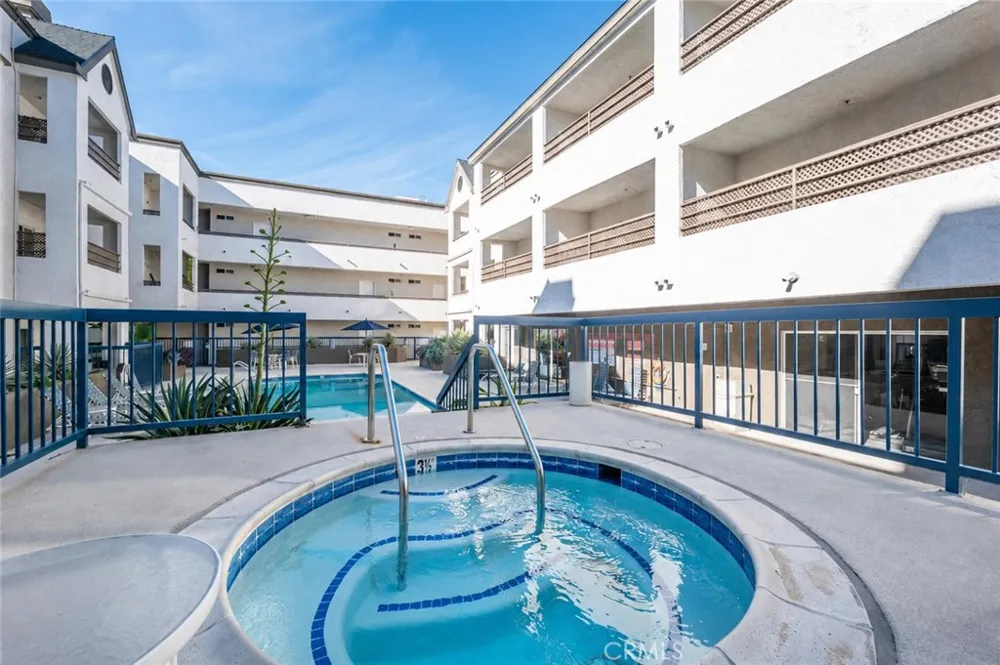 300 El Molino Avenue #117 Pasadena, CA 91101