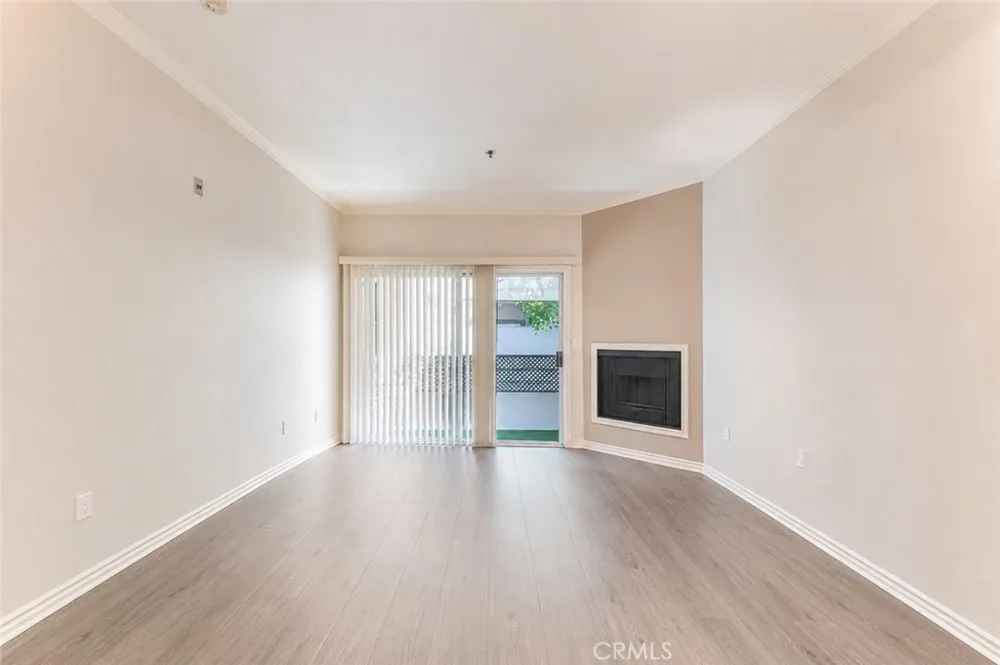 300 El Molino Avenue #117 Pasadena, CA 91101