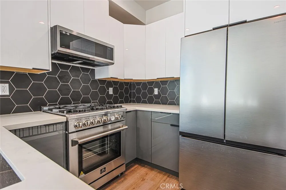 10719 Addison Street ##10717.2 North Hollywood, CA 91601