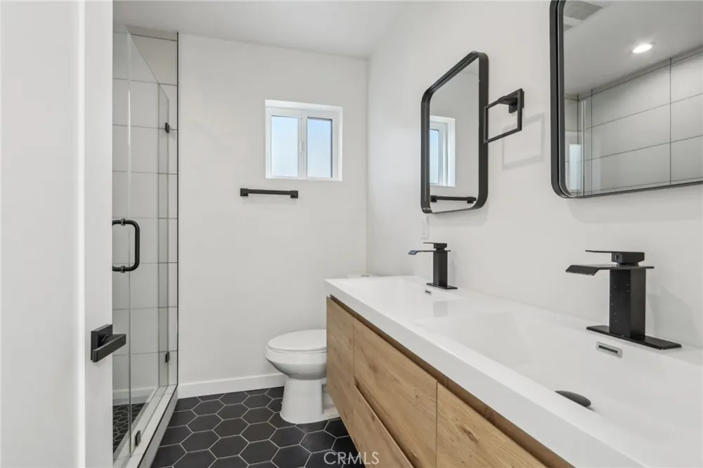 10719 Addison Street ##10717.2 North Hollywood, CA 91601