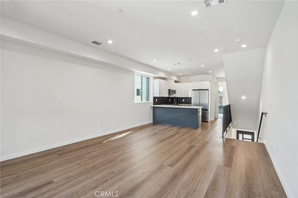 10719 Addison Street ##10717.2 North Hollywood, CA 91601