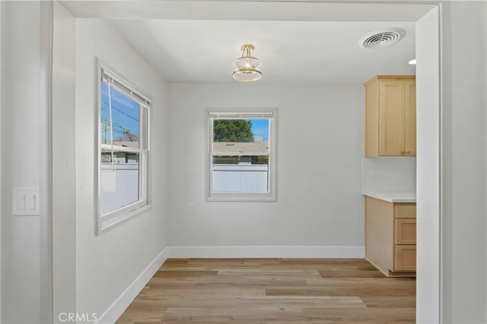 2715 Cedar Bakersfield, CA 93301
