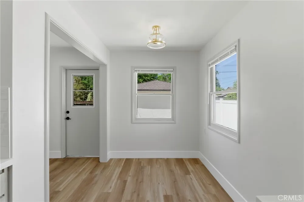 2715 Cedar Bakersfield, CA 93301