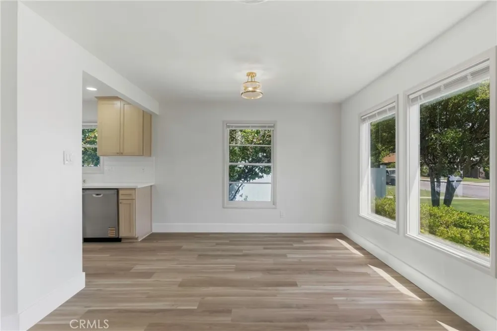 2715 Cedar Bakersfield, CA 93301