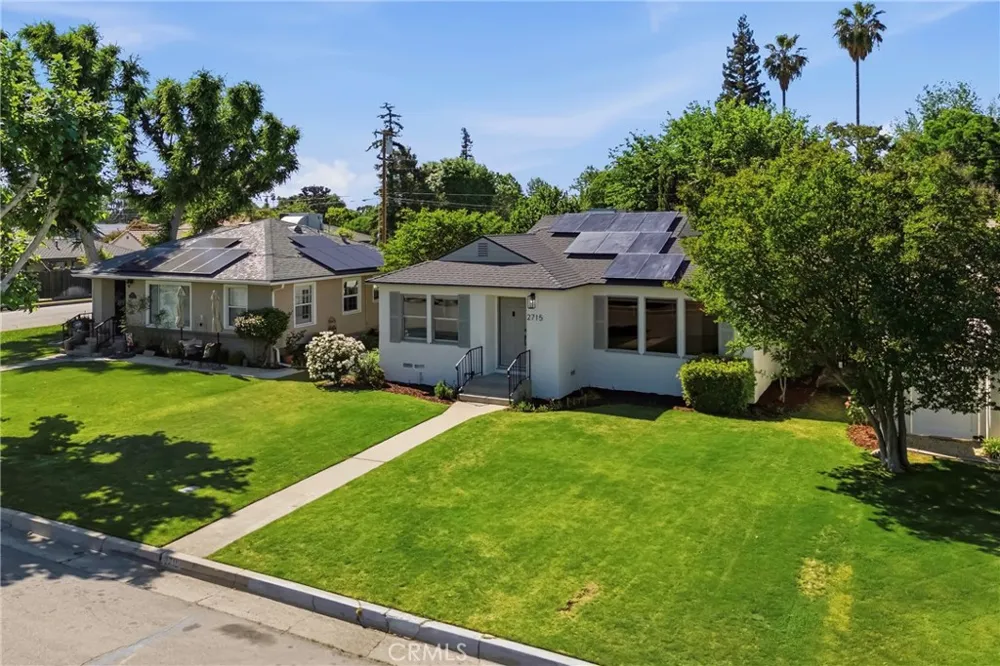 2715 Cedar Bakersfield, CA 93301