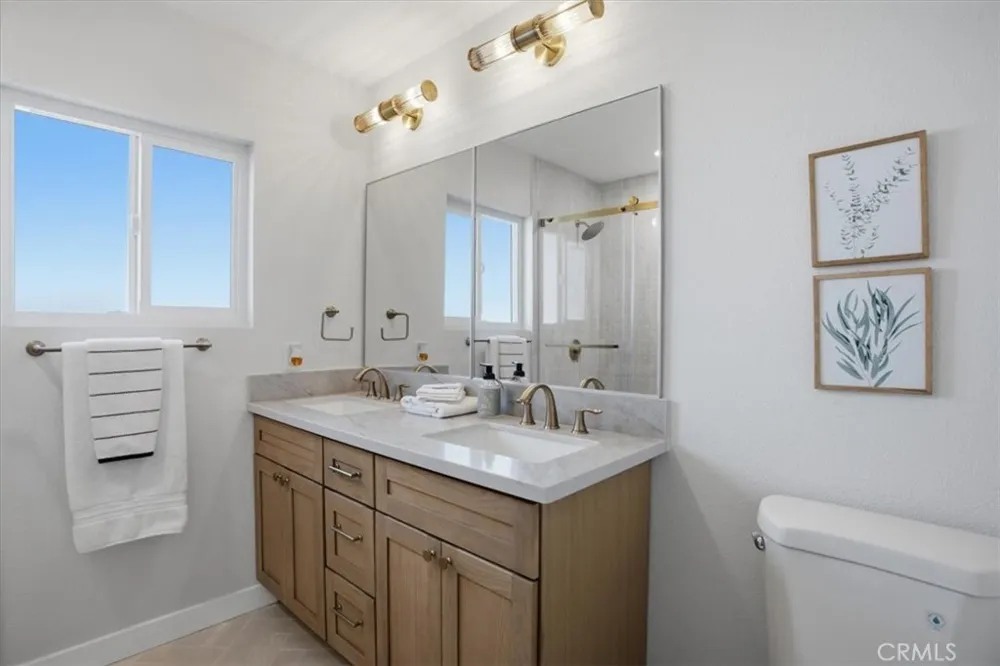 15852 Bryant Street North Hills, CA 91343