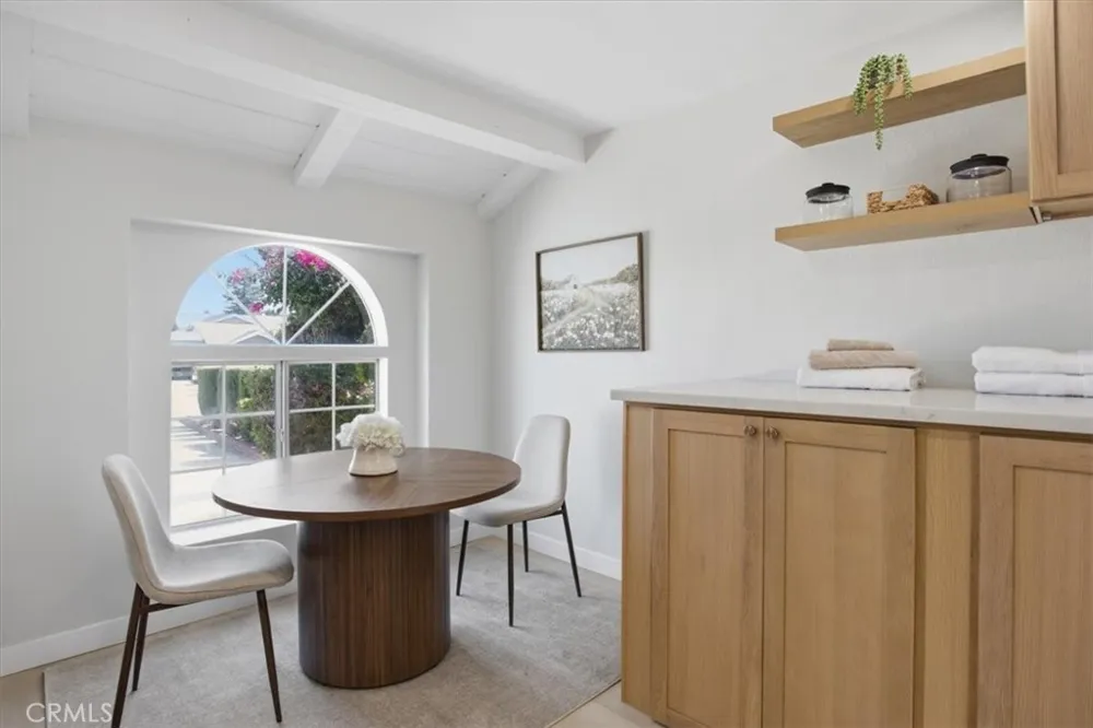 15852 Bryant Street North Hills, CA 91343