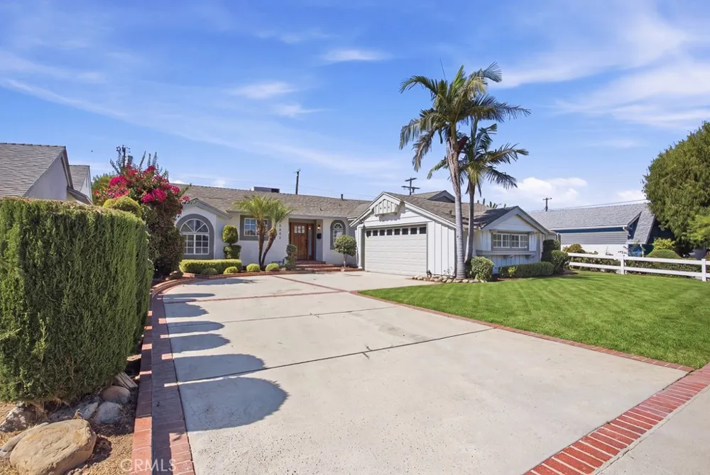 15852 Bryant Street North Hills, CA 91343