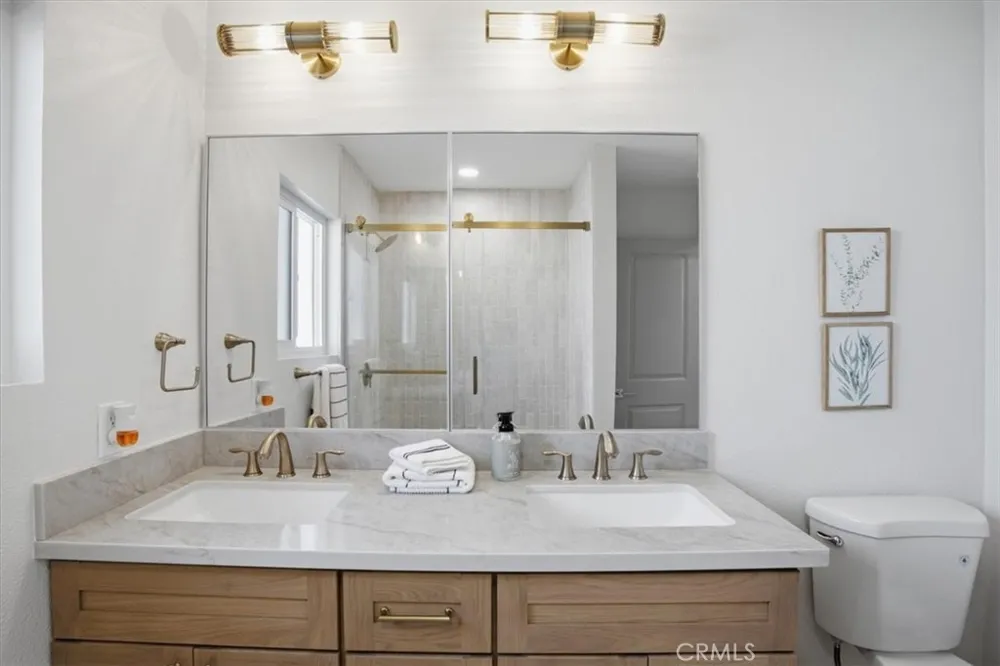 15852 Bryant Street North Hills, CA 91343