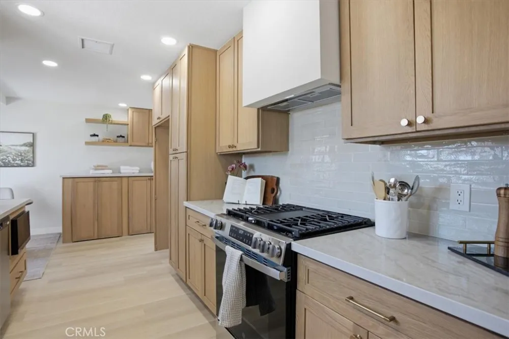 15852 Bryant Street North Hills, CA 91343