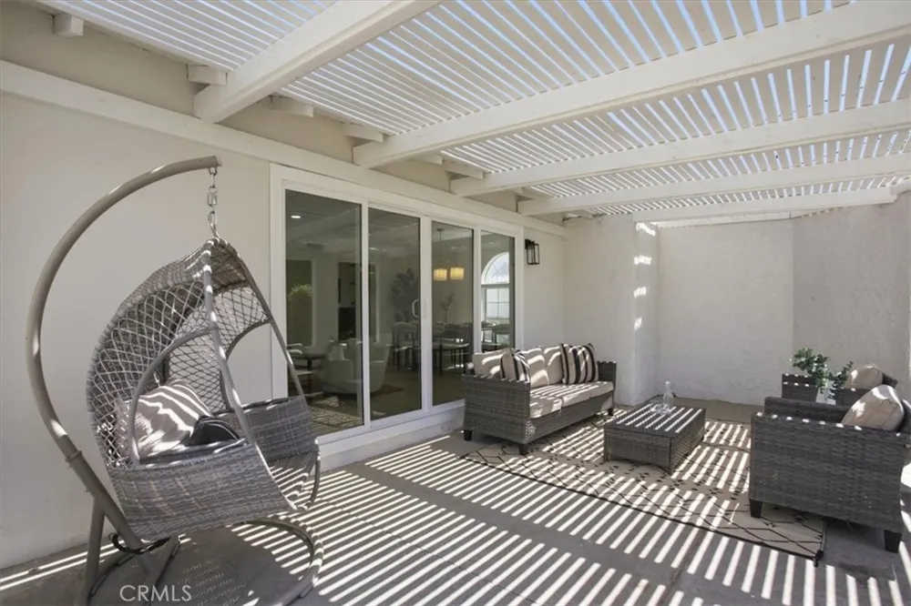 15852 Bryant Street North Hills, CA 91343