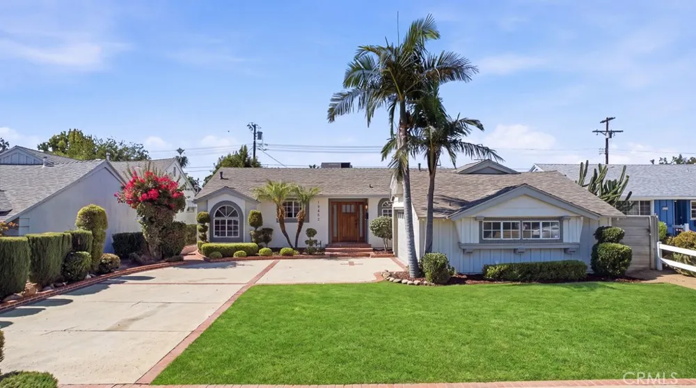 15852 Bryant Street North Hills, CA 91343