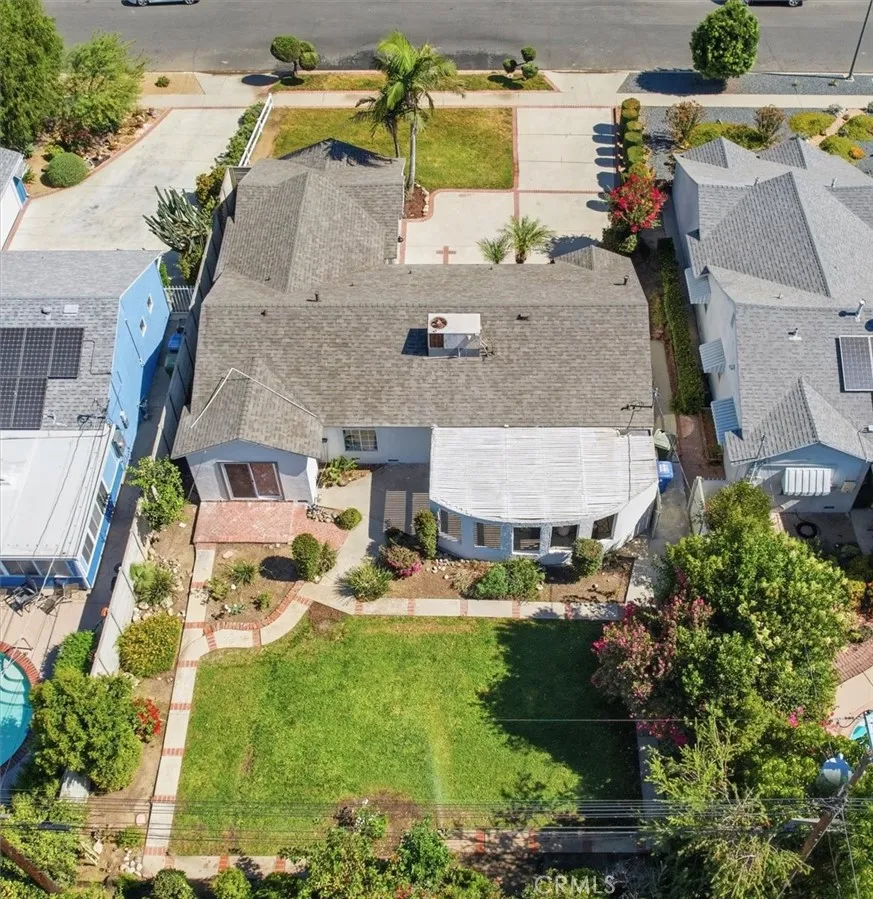 15852 Bryant Street North Hills, CA 91343