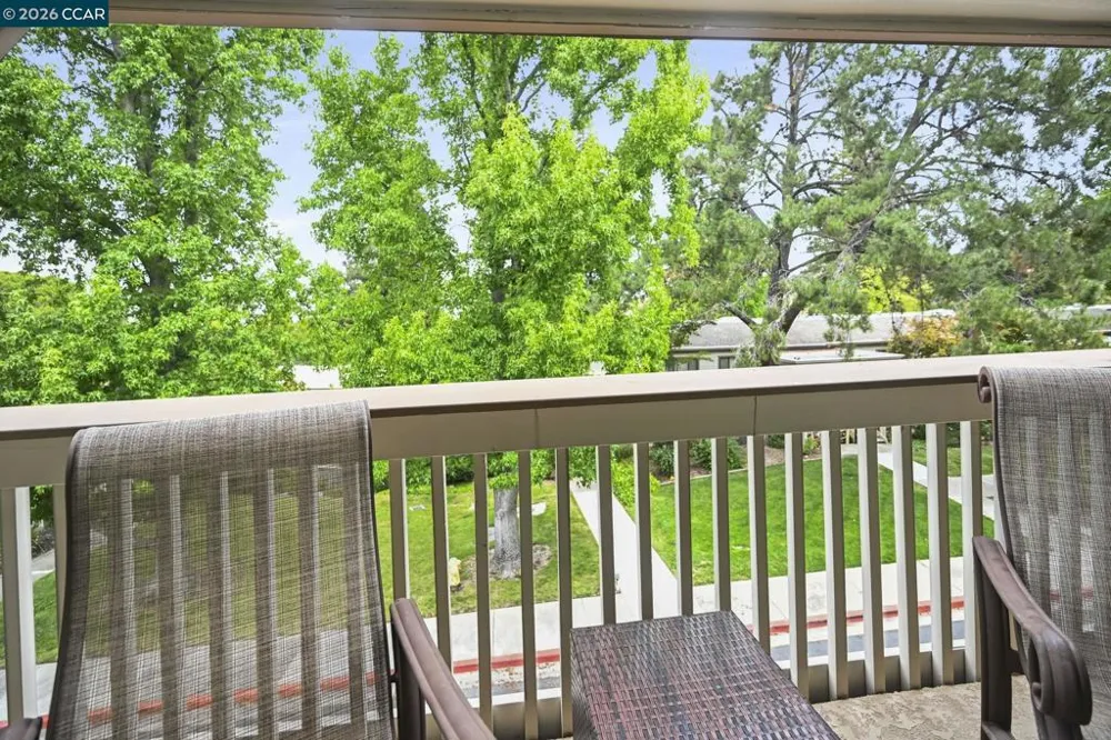 1525 Canyonwood Ct #3 Walnut Creek, CA 94595