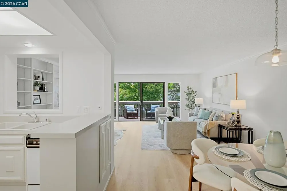 1525 Canyonwood Ct #3 Walnut Creek, CA 94595