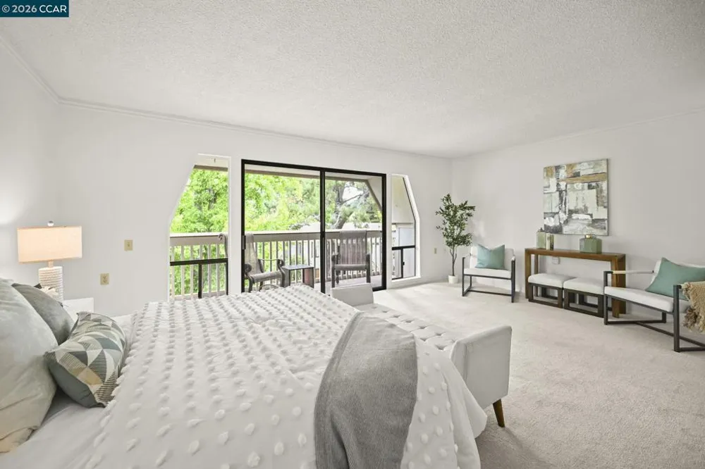 1525 Canyonwood Ct #3 Walnut Creek, CA 94595