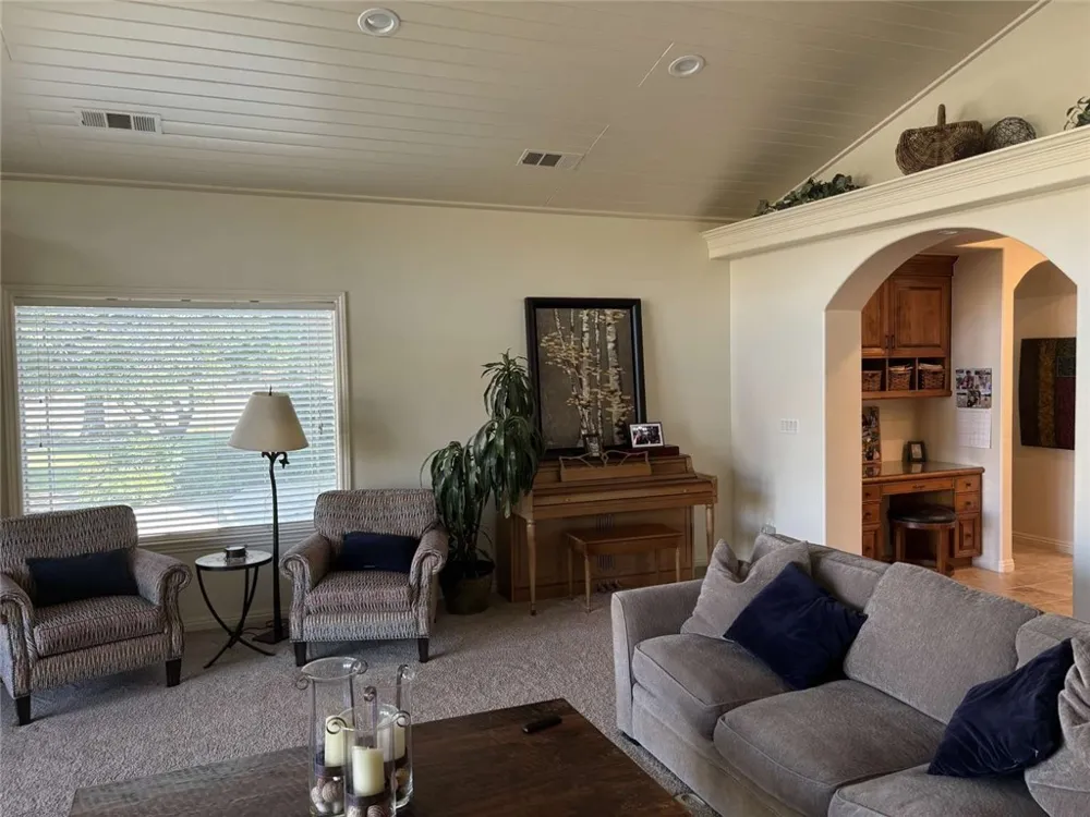 31255 Palm Drive Exeter, CA 93221