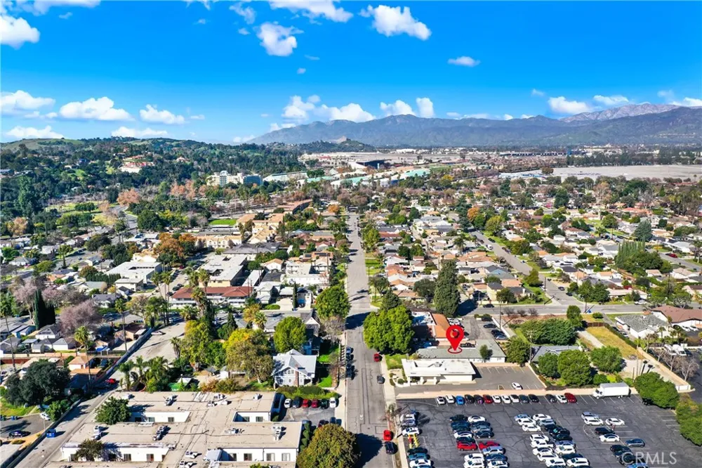 291 W Artesia Pomona, CA 91768
