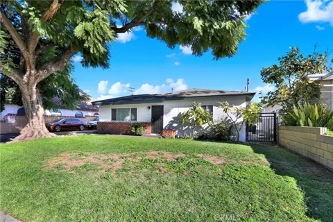 291 W Artesia