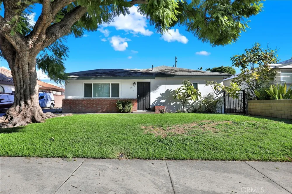 291 W Artesia Pomona, CA 91768
