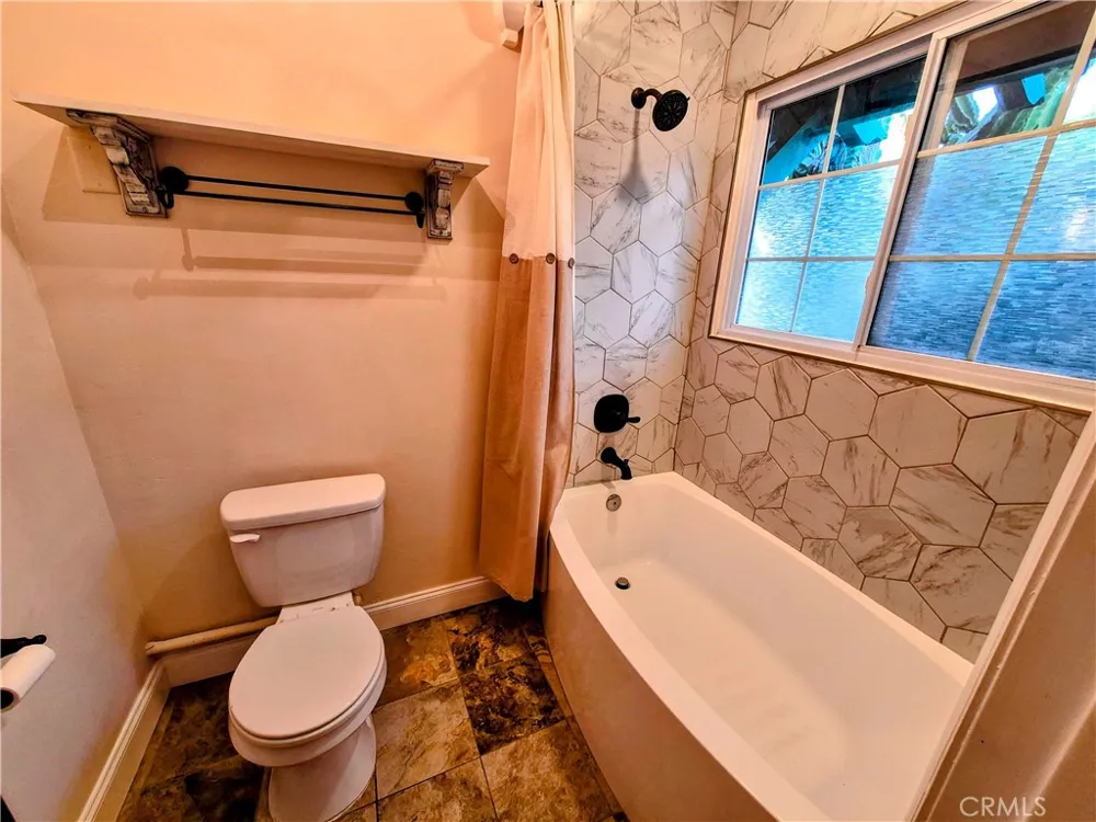 16211 Highland Valley Road Ramona, CA 92065