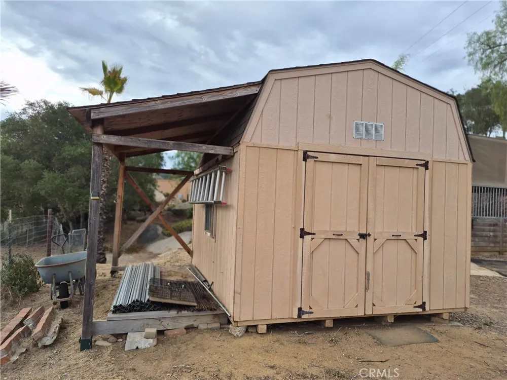 16211 Highland Valley Road Ramona, CA 92065
