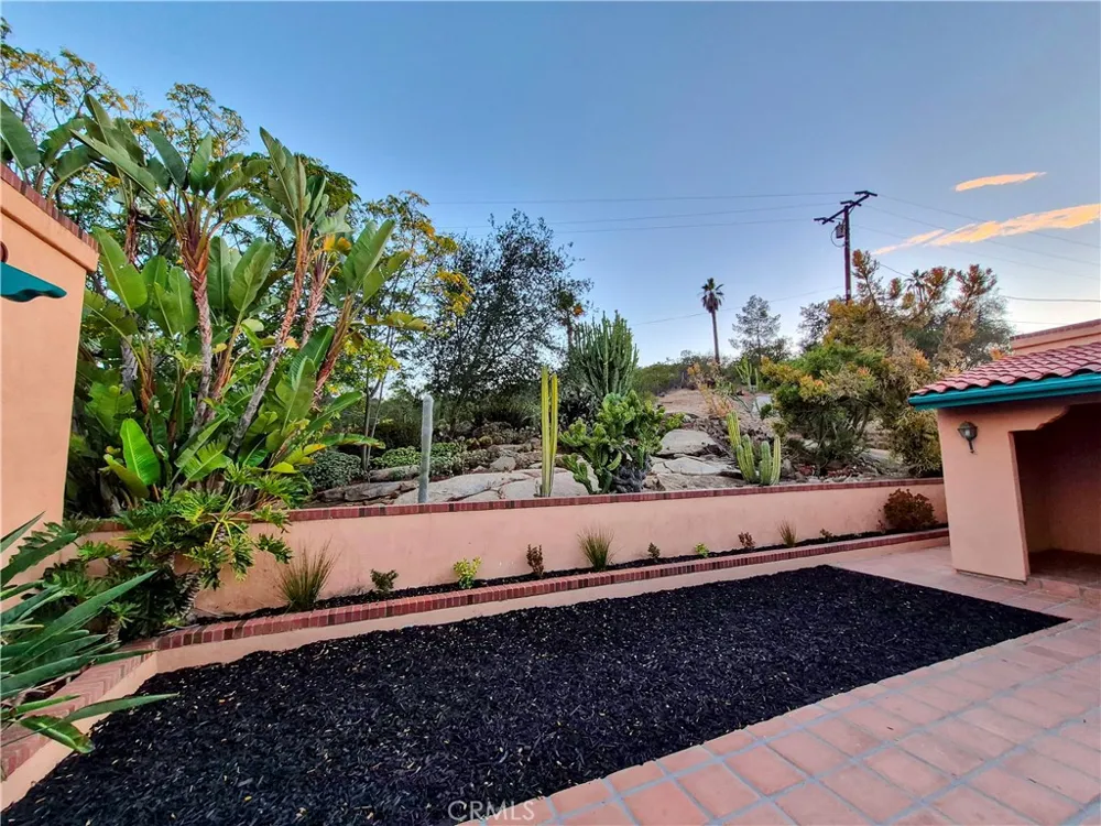 16211 Highland Valley Road Ramona, CA 92065