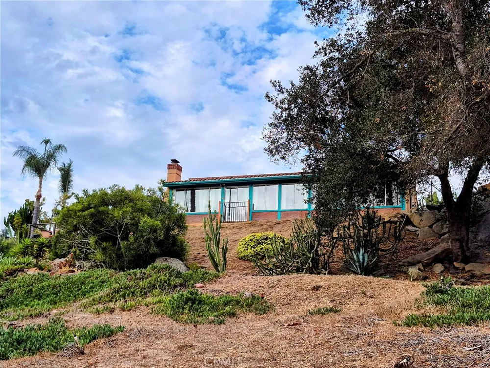 16211 Highland Valley Road Ramona, CA 92065